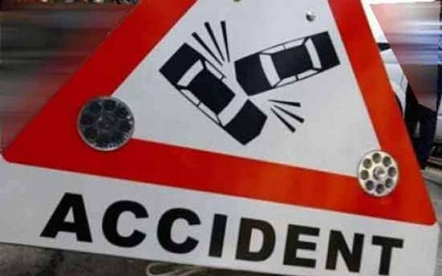  ٹریفک قوانین کی خلاف ورزی کے باعث اپر مال کینال روڈ پر ٹریفک حادثہ 