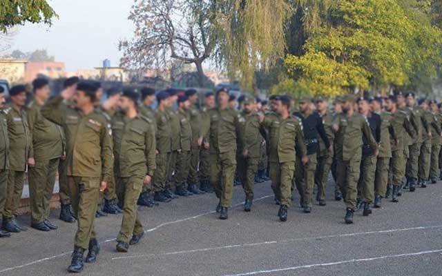دس سال سے تعینات پولیس افسران کو نکالنے کی تیاری