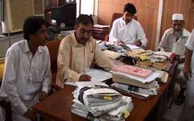  کنٹریکٹ ملازمین تنخواہوں سے محروم 
