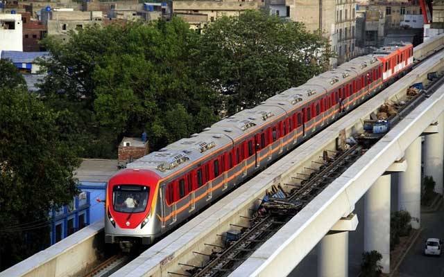 اورنج ٹرین کو آپریشنل کرنے کی تیاریاں حتمی مراحل میں داخل