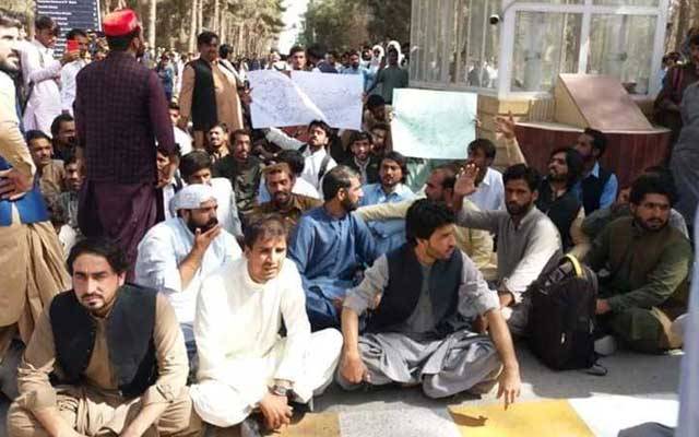 بلوچستان کے طلبا کی سنی گئی، گورنر پنجاب کا بڑا اعلان
