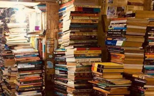  من پسند پبلشرز کو نواز نے کیلئے پالیسی میں تیسری بار تبدیلی