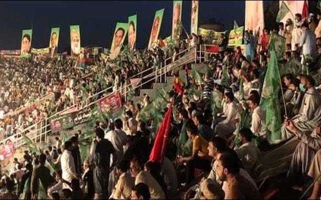 پی ڈی ایم کا جلسہ ،کارکنوں نےسارا بھانڈا پھوڑدیا