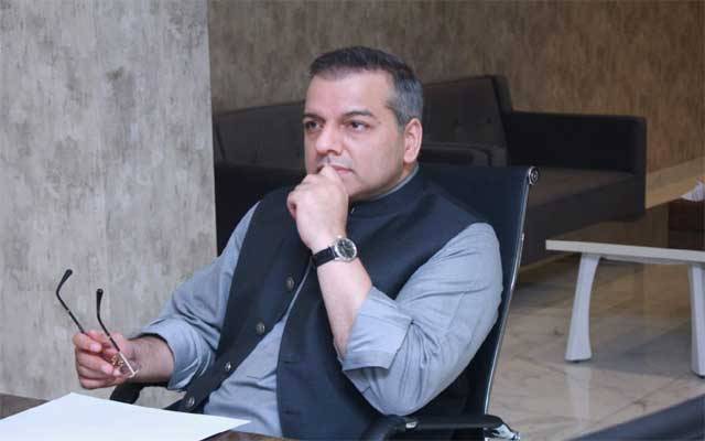  مراد راس نے والدین کی بڑی پریشانی دور کردی