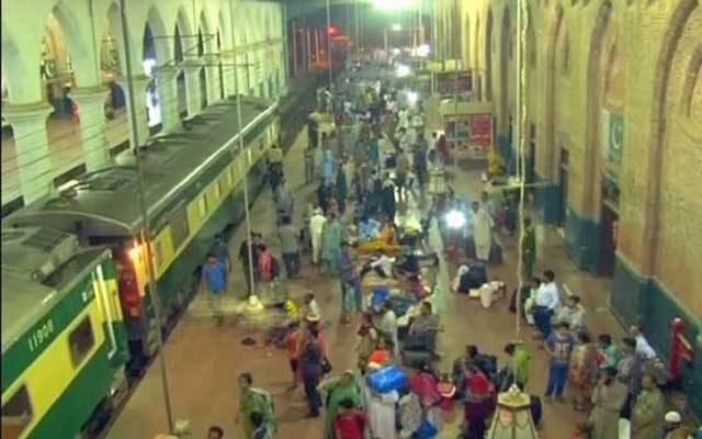 ٹرینوں میں بزرگوں، بچوں اور معذوروں کیلئے رعایت ختم
