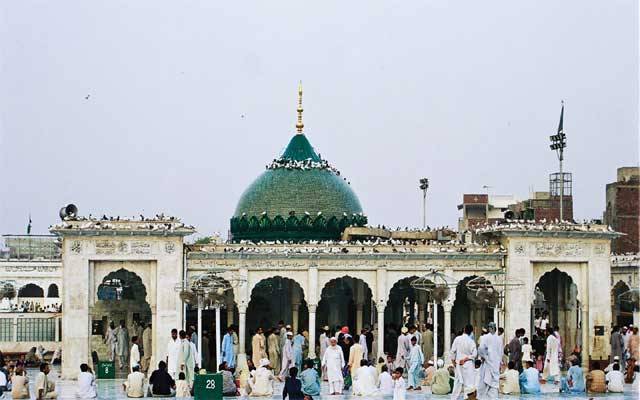 10 سال بعد داتا دربار بیسمنٹ کی پارکنگ کھولنے کا اعلان
