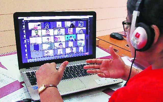 آن لائن کلاسز ختم، طلبا کو یونیورسٹی آنے کی اجازت مل گئی