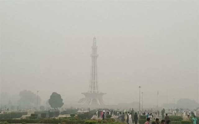 لاہور فضائی آلودگی میں دنیا میں پہلے نمبر پر آگیا