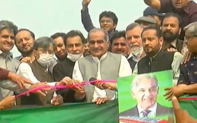 ن لیگی رہنمائوں نے وزیر اعلیٰ کے آنے سے پہلے اورنج لائن ٹرین کا افتتاح کردیا 