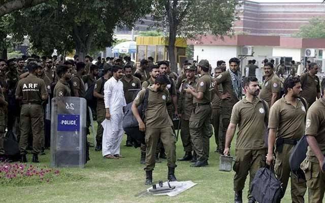 کلرک مافیا لاہور پولیس پر غالب آگیا 