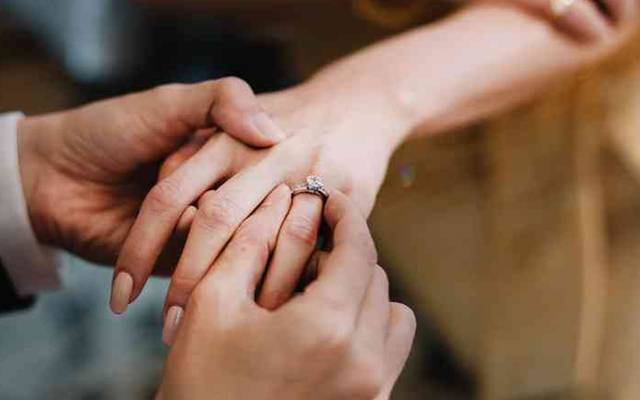 خاتون 10 شادیوں کے بعد مزید کی خواہشمند