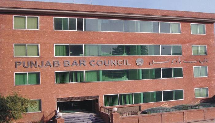 ’’اشتہارات اتار لیں ورنہ نا اہل ہو جائینگے‘‘