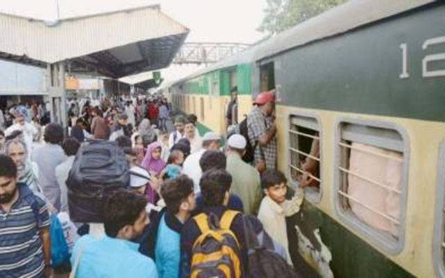 وزیرریلوے سیاست میں مشغول، ٹرینیں بدستورگھنٹوں تاخیر کا شکار