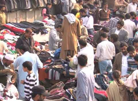 موسم بدلتے ہی شہریوں نے لنڈے کا رخ کر لیا