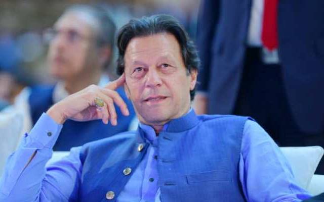 وزیراعظم کی والدین کے ہمراہ 44 سال پرانی تصوئر وائرل