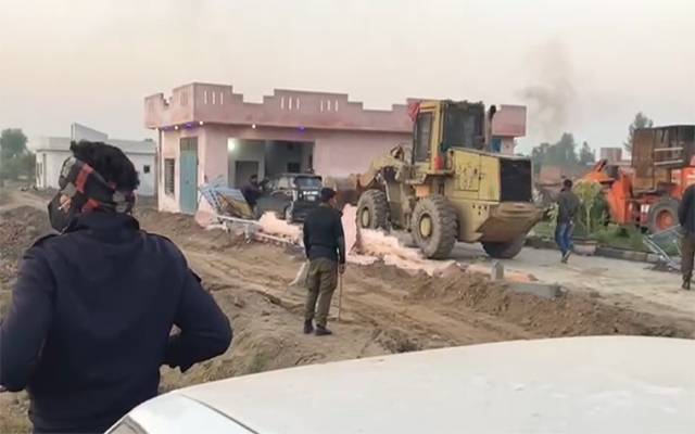 ایل ڈی اے آپریشن :6 عمارتیں سیل،ایک پر بلڈوزر چلادیا 