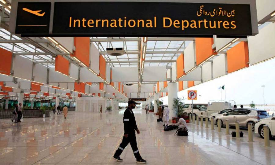  فلائیٹ شیڈول متاثر،7پروازیں منسوخ ،3تاخیر کا شکار