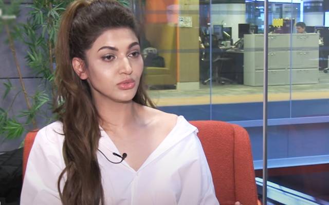 فلمسٹار ثنا فخر ایف بی آر کے نشانے پر آگئیں
