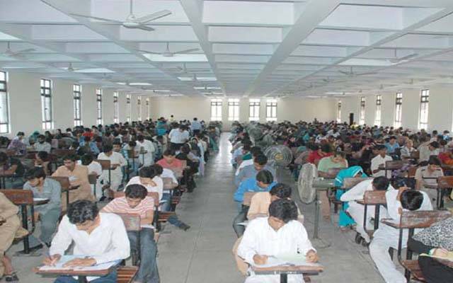 طلباء کے لیے بڑی خبر ، امتحانات ملتوی 