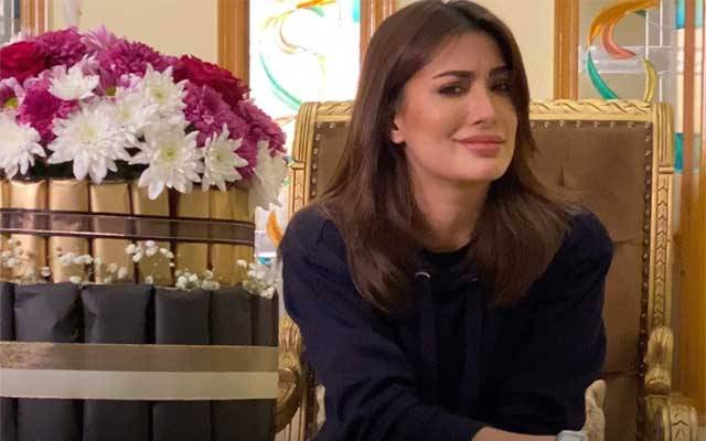 مہوش حیات کو 'نامعلوم 'مداح کی تلاش