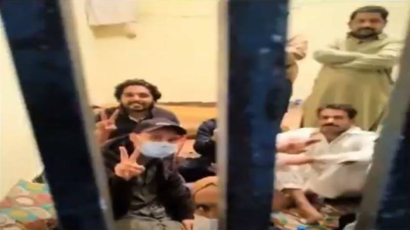 اپوزیشن کا جلسہ،سابق وزیر اعظم کے بیٹے کیلئے حکم آگیا 