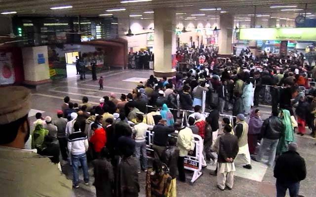 لاہور ائیر پورٹ پر فلائٹس کی منسوخی اور تاخیر کا سلسلہ جاری