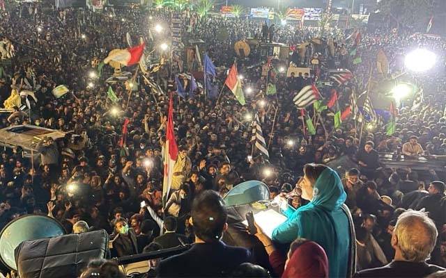  کووڈ19 سےپہلے کووڈ18 کو گھر بھیجنا ضروری ہے : مریم نواز 