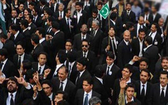 وکلاء کیلئے بڑی خوشخبری