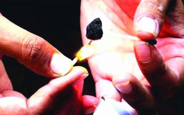 طلباء میں منشیات فروخت کرنے والے ملزم گرفتار