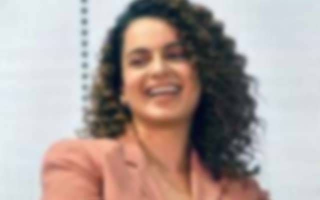 بالی ووڈ اداکارہ کا ٹویٹر اکاؤنٹ بند کرنے کیلئے عدالت میں درخواست دائر 