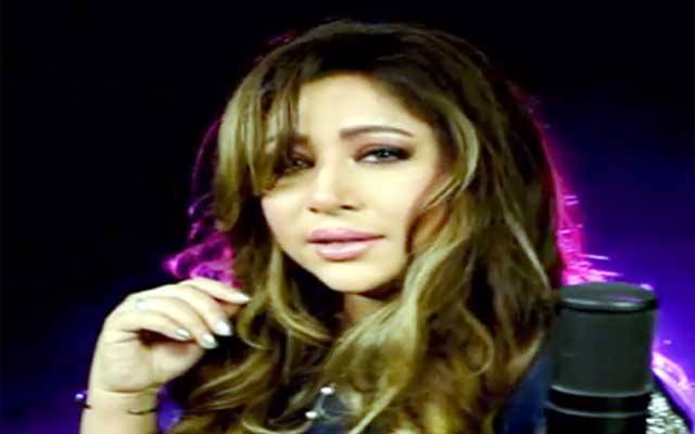 مہوش حیات کی بہن افشین کی گلوکاری پر سوشل میڈیا صارفین کی تنقید