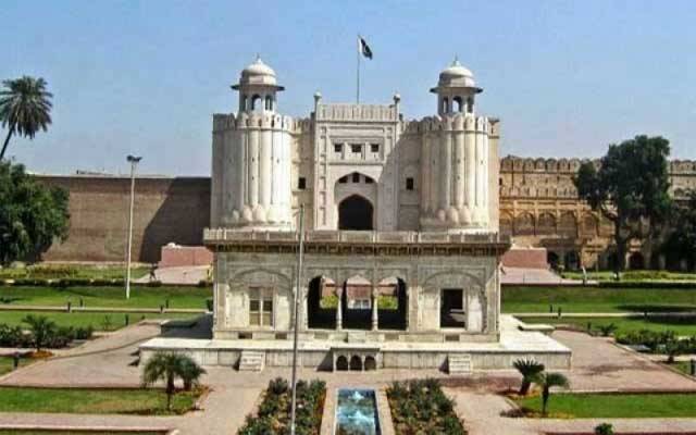  شاہی قلعہ کی سیر کے خواہشمند افراد کیلئے اچھی خبر 