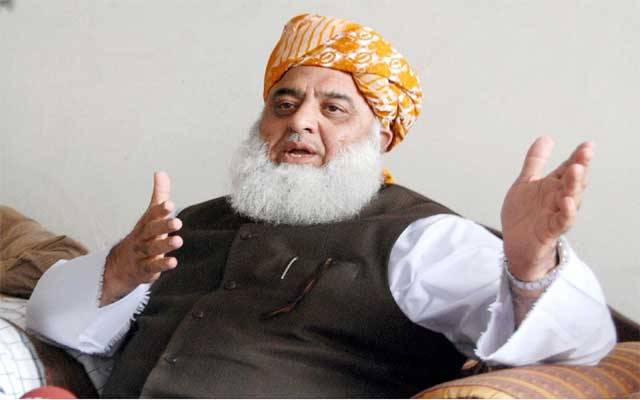 مولانا فضل الرحمان نے پوری کابینہ کو جاہل قرار دیدیا