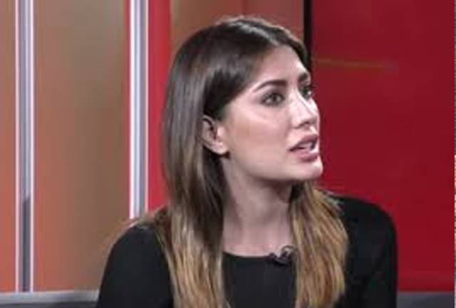 لوگوں کو ان کے ٹیلنٹ پر پرکھنا چاہئے : مہوش حیات