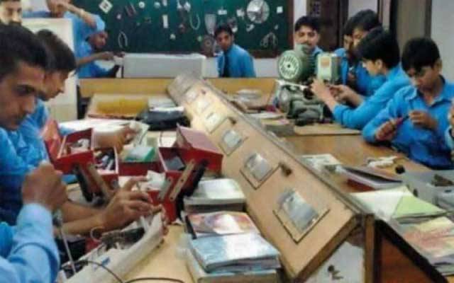  پنجاب میں نوجوانوں کو ہنر سکھانے کا ذمہ دار کون ہوگا؟