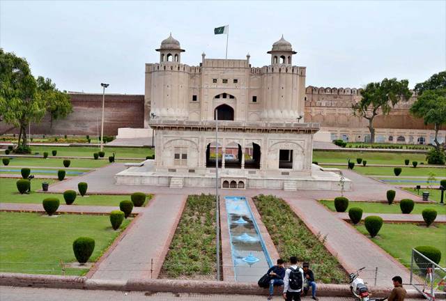 شاہی قلعہ کی بحالی، بفرزون کے منصوبے میں 60 کروڑ روپے اضافہ 