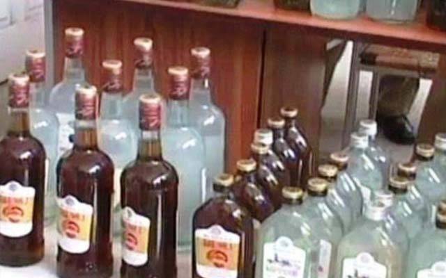 پولیس کی بڑی کارروائی،بھاری مقدارمیں شراب برآمد 