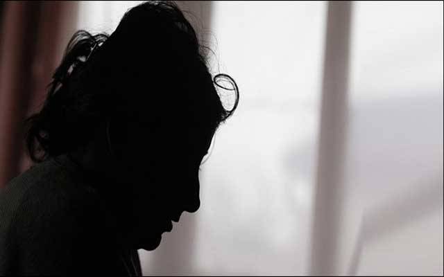خون سفید، سفاک ماں نے بیٹی کو جسم فروشی پر لگا دیا