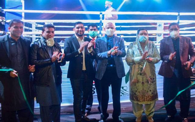 گورنر ہاؤس میں باکسنگ رنگ سج گیا