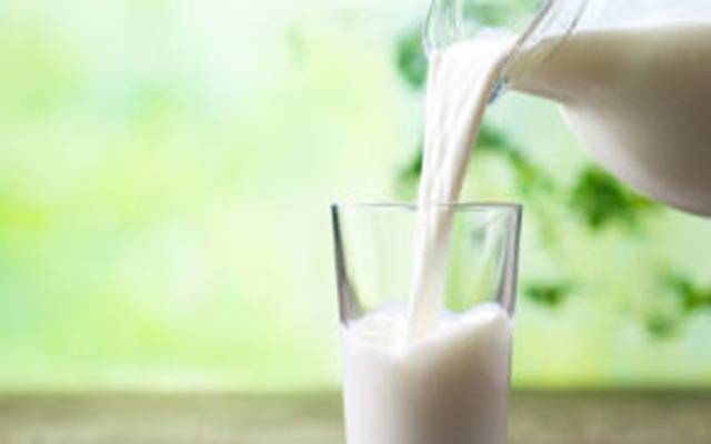 پنجاب فوڈ اتھارٹی نے لاہور میں کھلے دودھ کی فروخت بند کرنے کا عندیہ دیدیا