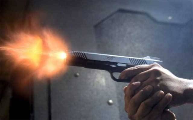 موبائل شاپ میں گاہک کی فائرنگ، 4 افراد زخمی،مقدمہ درج