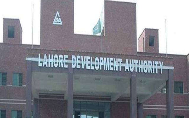 ایل ڈی اے ملازمین کا صبر جواب دے گیا