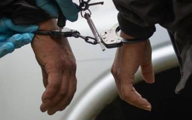 انڈسٹریل ایریا تھانہ کاہنہ کی حدود سے 2 منشیات فروش گرفتار