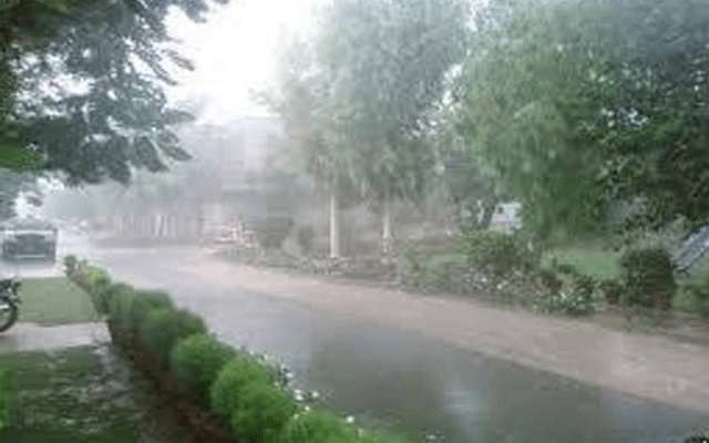 لاہور میں بارش سے سردی میں اضافہ