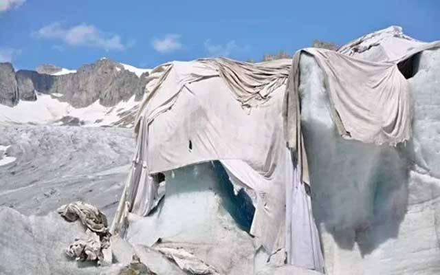  چینی سائنسدانوں کا نیا کارنامہ،برفانی تودے کو کمبل پہنا دیئے