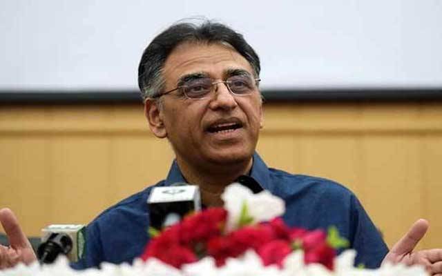 کورونا، احتیاط نہ کی تو خطرے کا سامنا کرنا پڑ سکتا ہے: اسد عمر