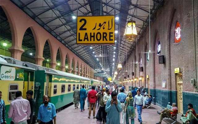 ریلوے کو خسارے سے نکالنے کیلئے جامع پلان بنانے کا فیصلہ