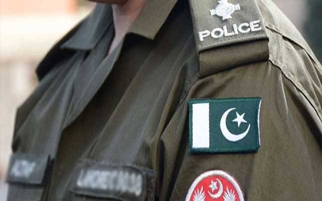 ایس ایچ او کو تھپڑ پڑ گئے