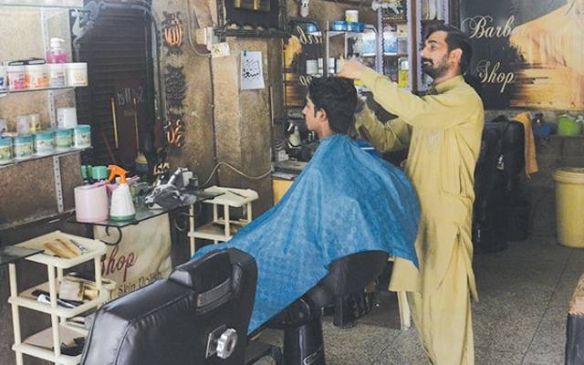 ٖڈاکوؤں نے حجام کی صفائی کر دی ، سی سی ٹی وی وائرل