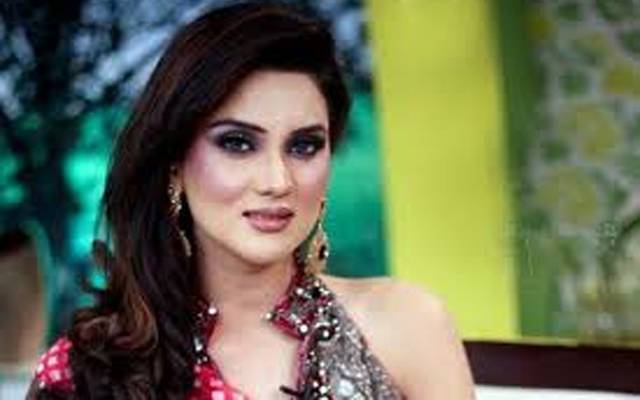 اداکارہ و ماڈل فضاء علی کا مظہر راہی کے ساتھ گایا ہوا گانا ڈھول ریلیز 